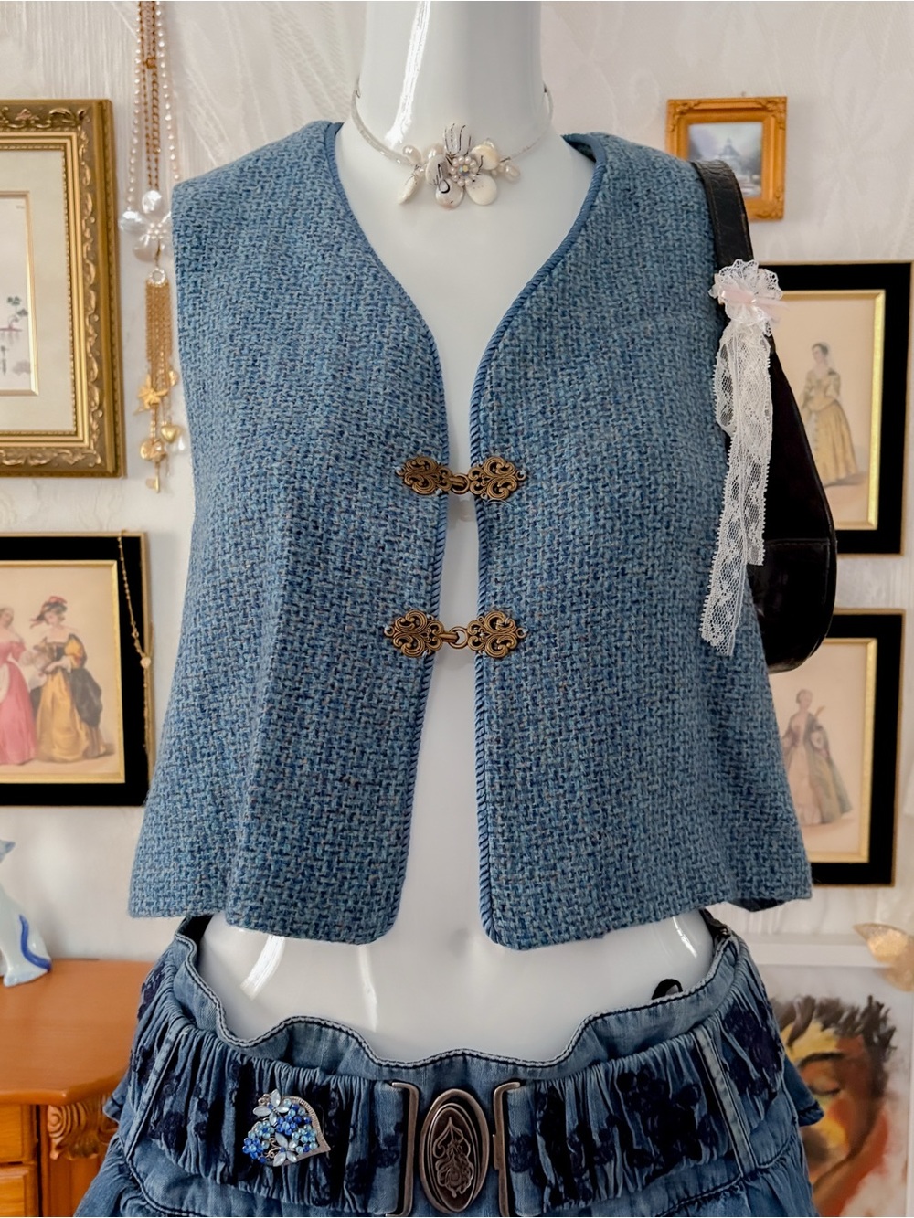 Vintage 70s academia folk preppy girly handmade tweed metal clasps vest